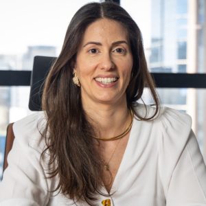 Photo of Fernanda Esbízaro